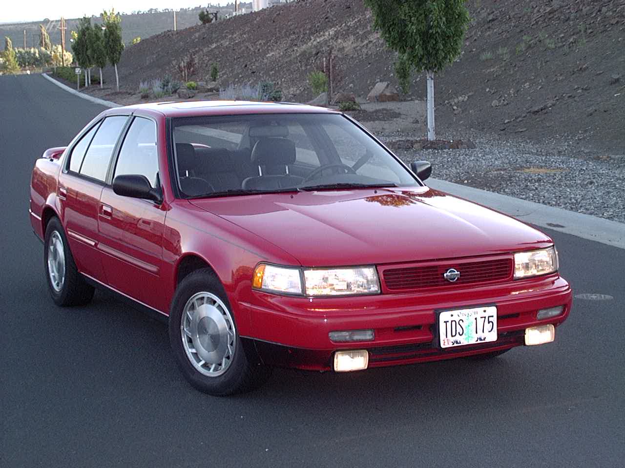 1992  Nissan Maxima SE picture, mods, upgrades