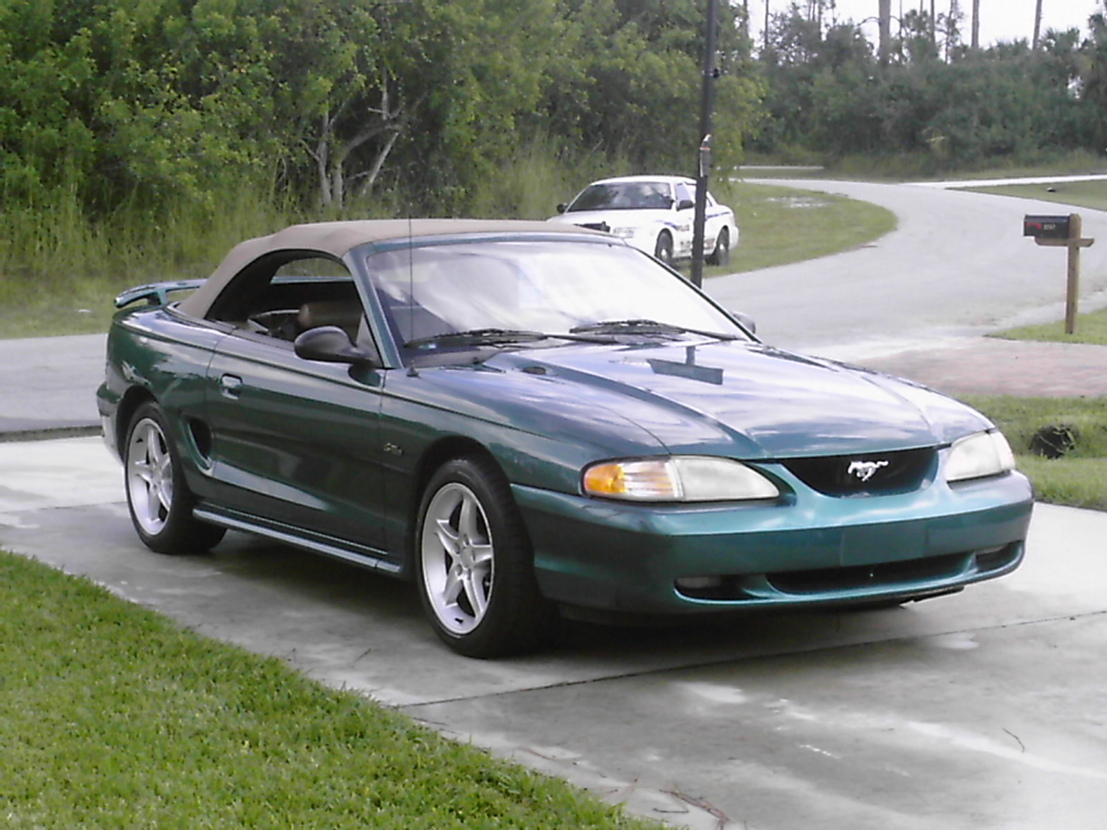 1997  Ford Mustang GT Convertable picture, mods, upgrades