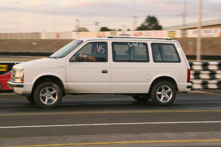  1989 Dodge Caravan 