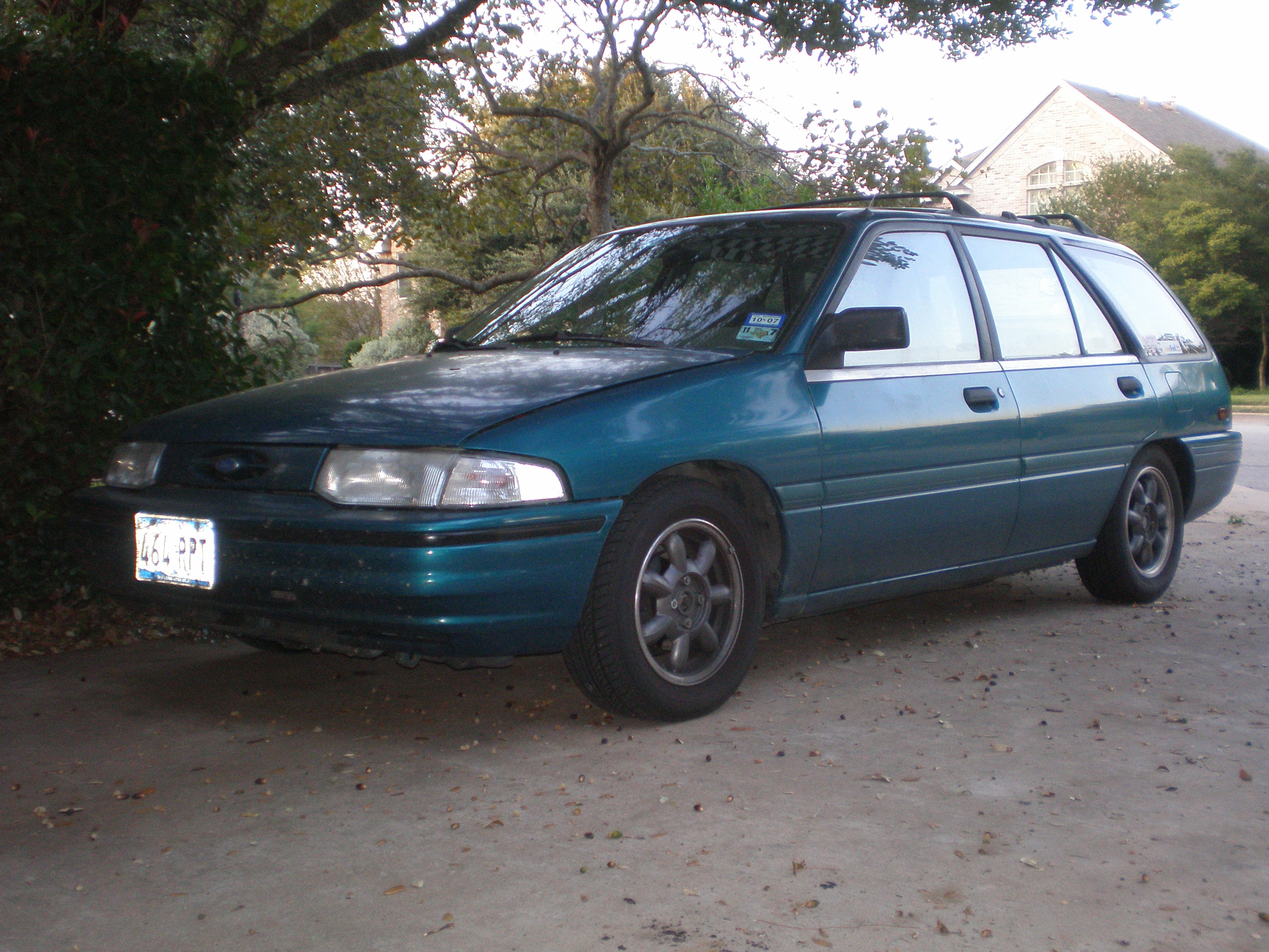 1993  Ford Escort Wagon picture, mods, upgrades