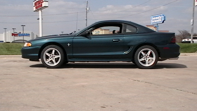  1995 Ford Mustang Base