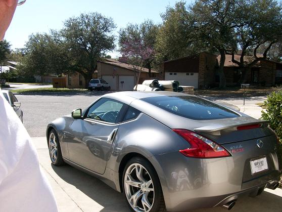 2009  Nissan 370Z Base w/ Sports Package picture, mods, upgrades