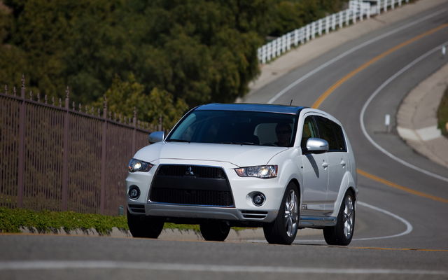 2010  Mitsubishi Outlander GT S-AWC picture, mods, upgrades