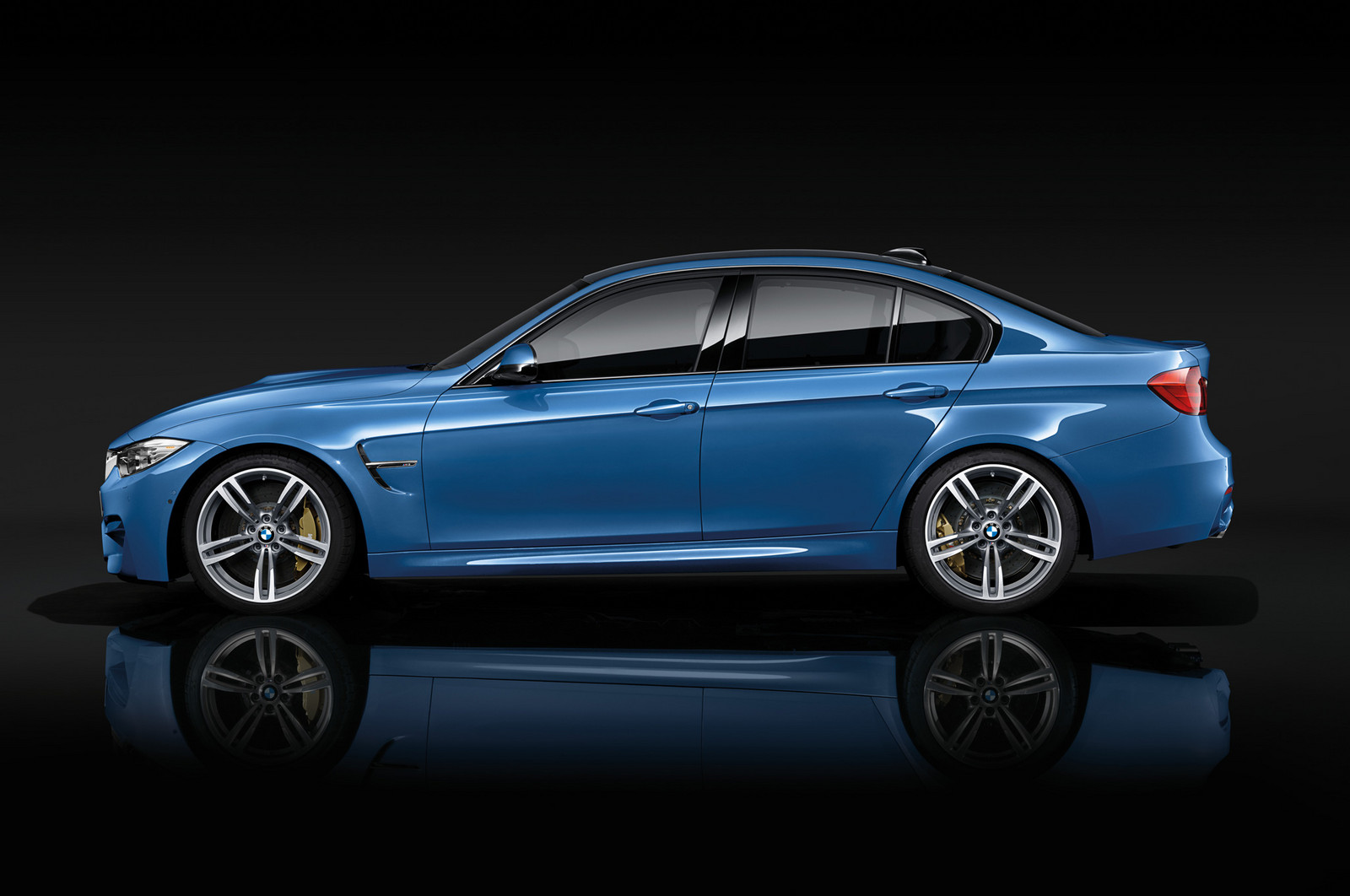 blue 2015 BMW M3 
