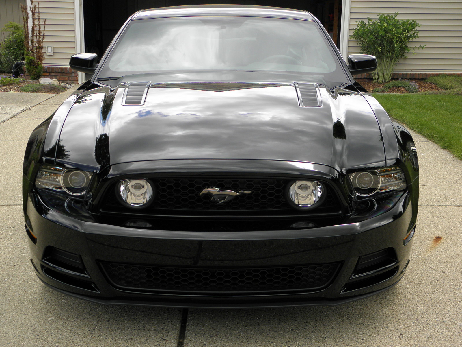 Black 2014 Ford Mustang GT
