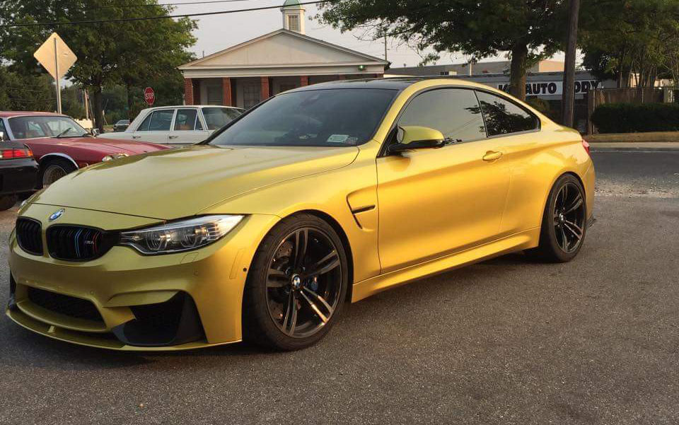 Austin Yellow 2015 BMW M4 