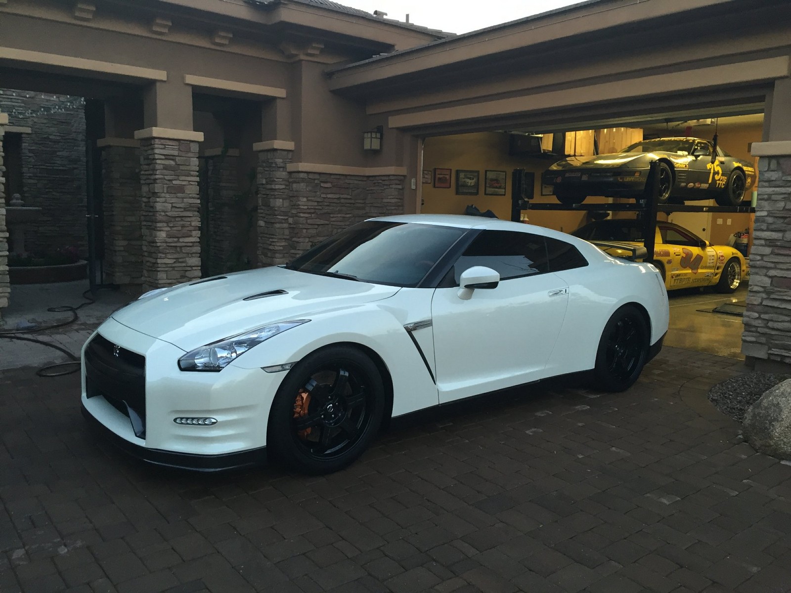 White 2014 Nissan GT-R Black Edition