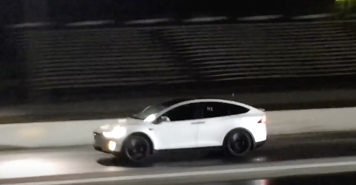 2016 White Tesla Model X P100D Ludicrous picture, mods, upgrades