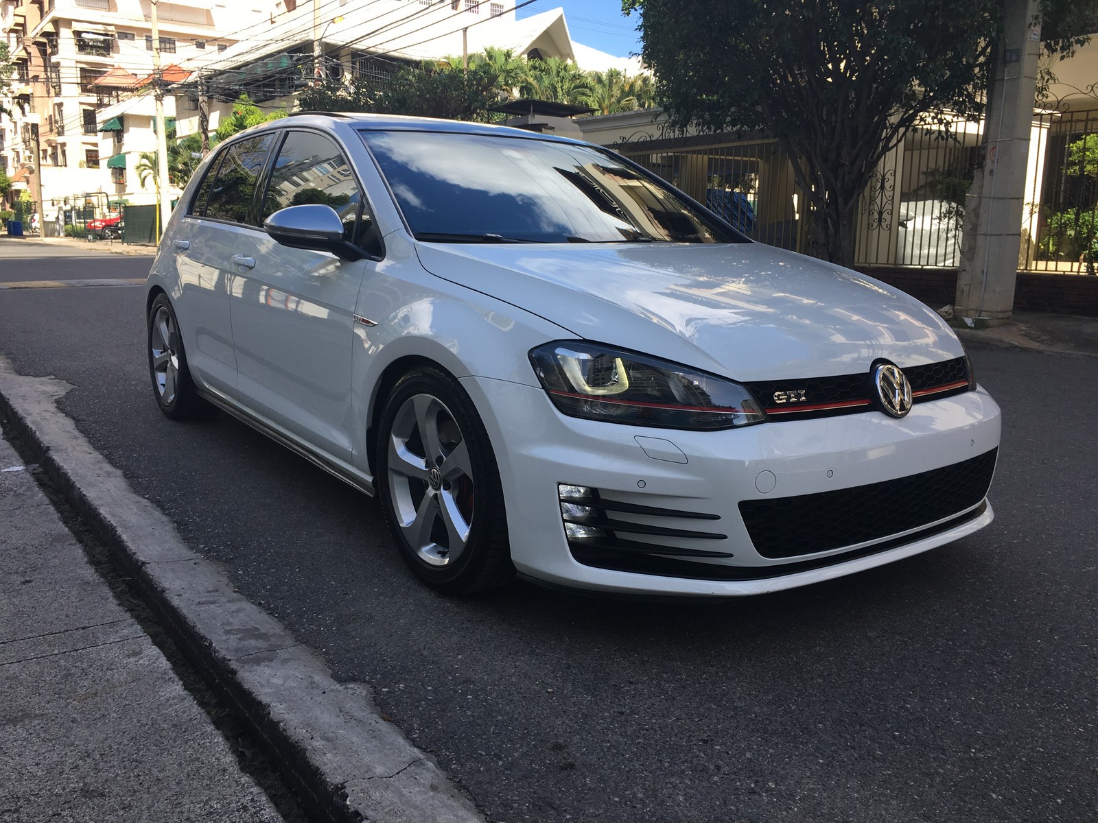 2015 White Volkswagen GTI  picture, mods, upgrades