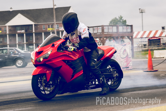 2013 Red Kawasaki ZX-14 R picture, mods, upgrades