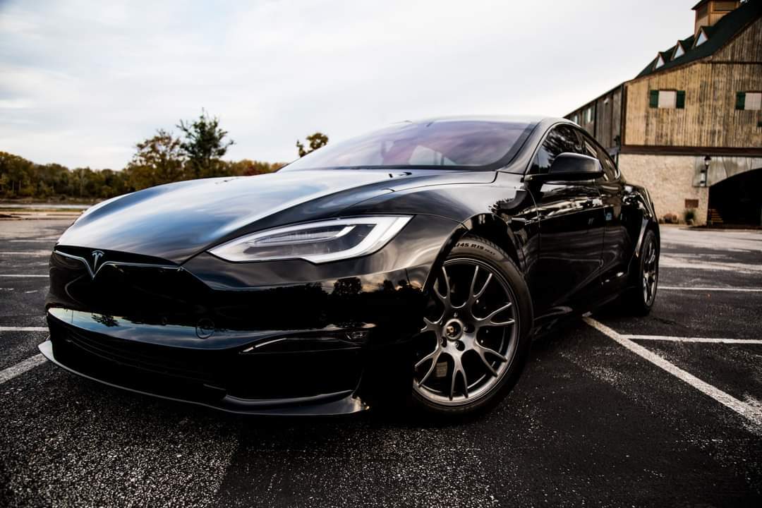 2021 Black Tesla Model S Plaid picture, mods, upgrades