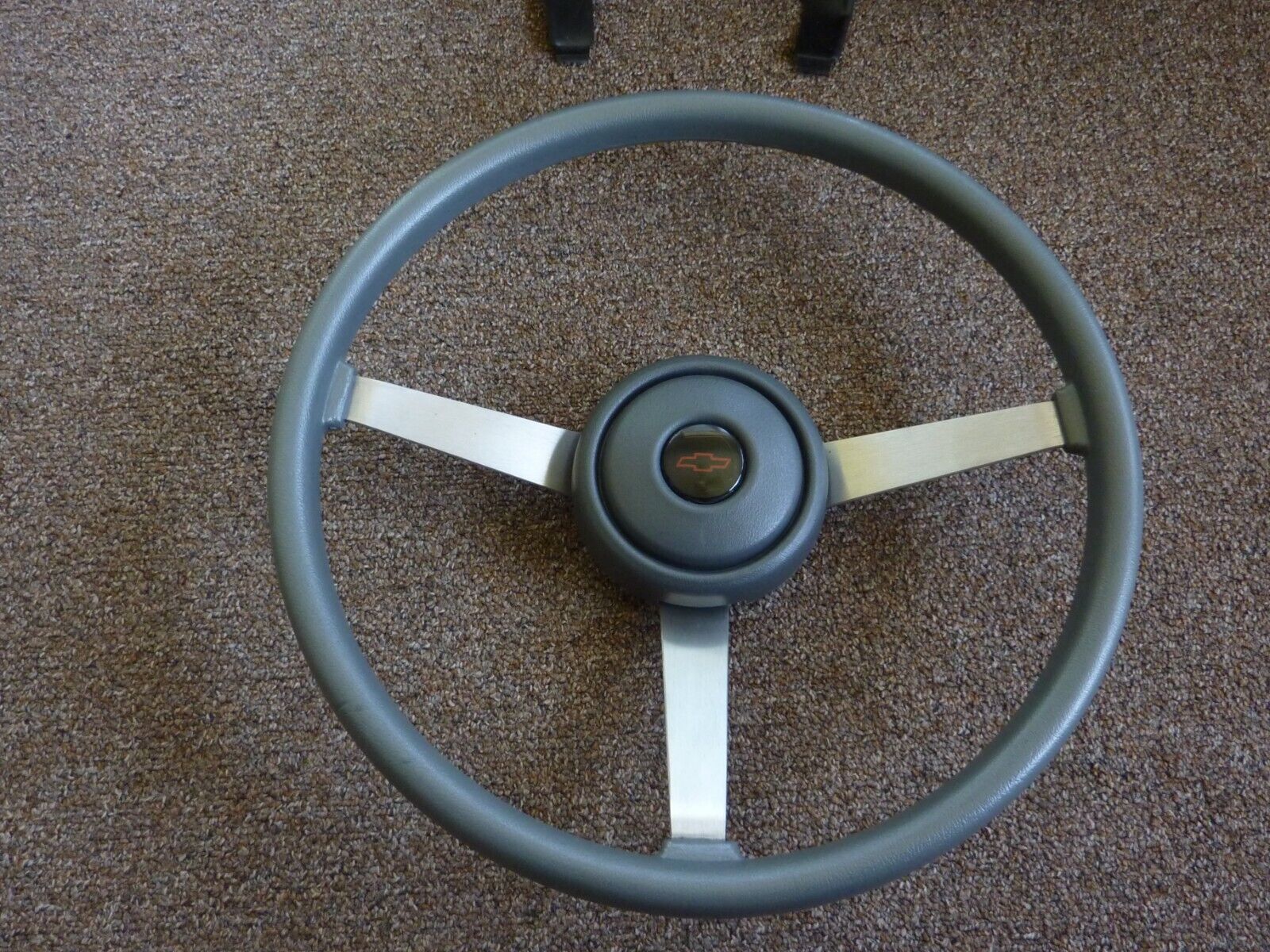 1990's CHEVY CAVALIER STEERING WHEEL WITH HORN BUTTON