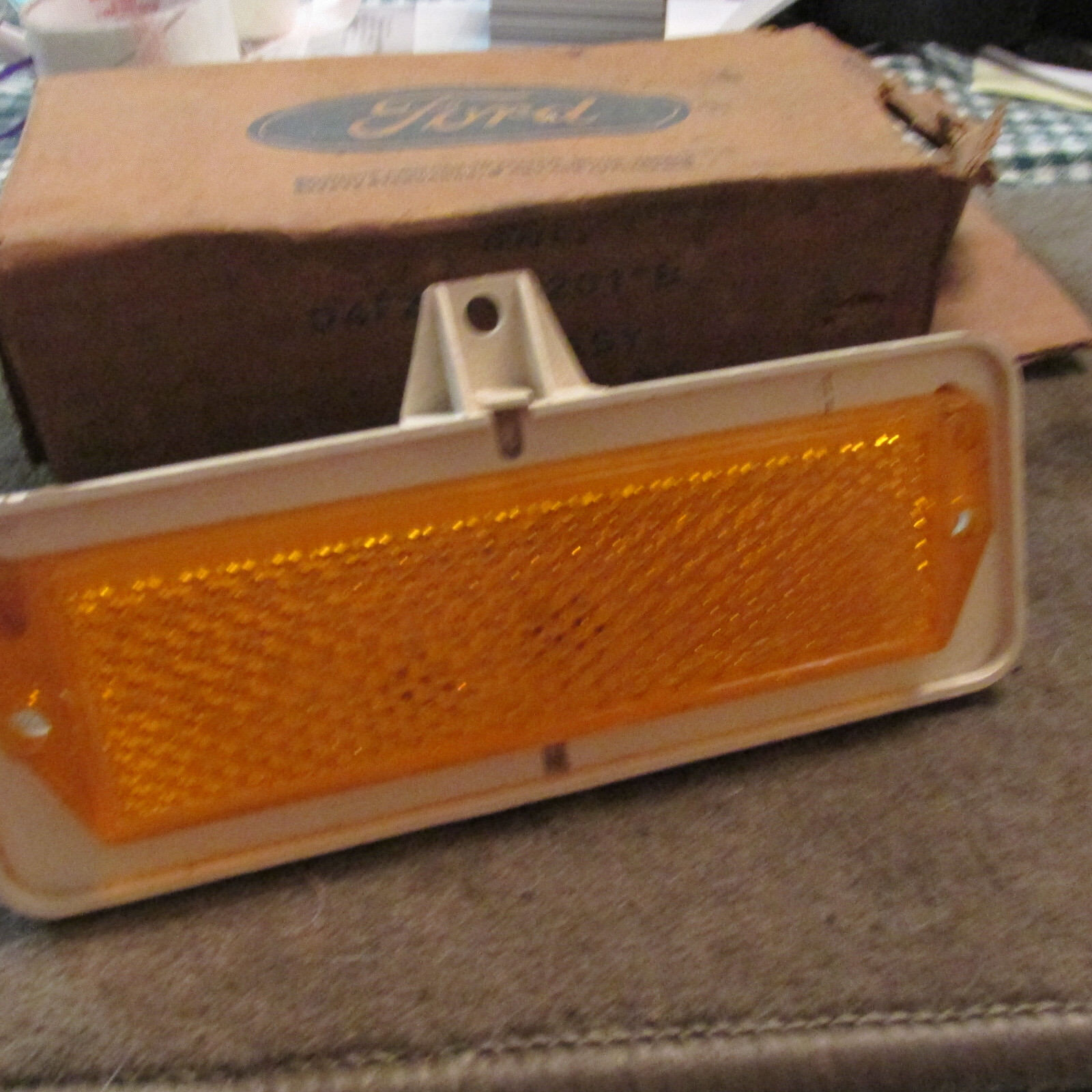 NOS 1971 - 1978 FORD PINTO FRONT DRIVERS SIDE AMBER SIDEMARKER MARKER LIGHT