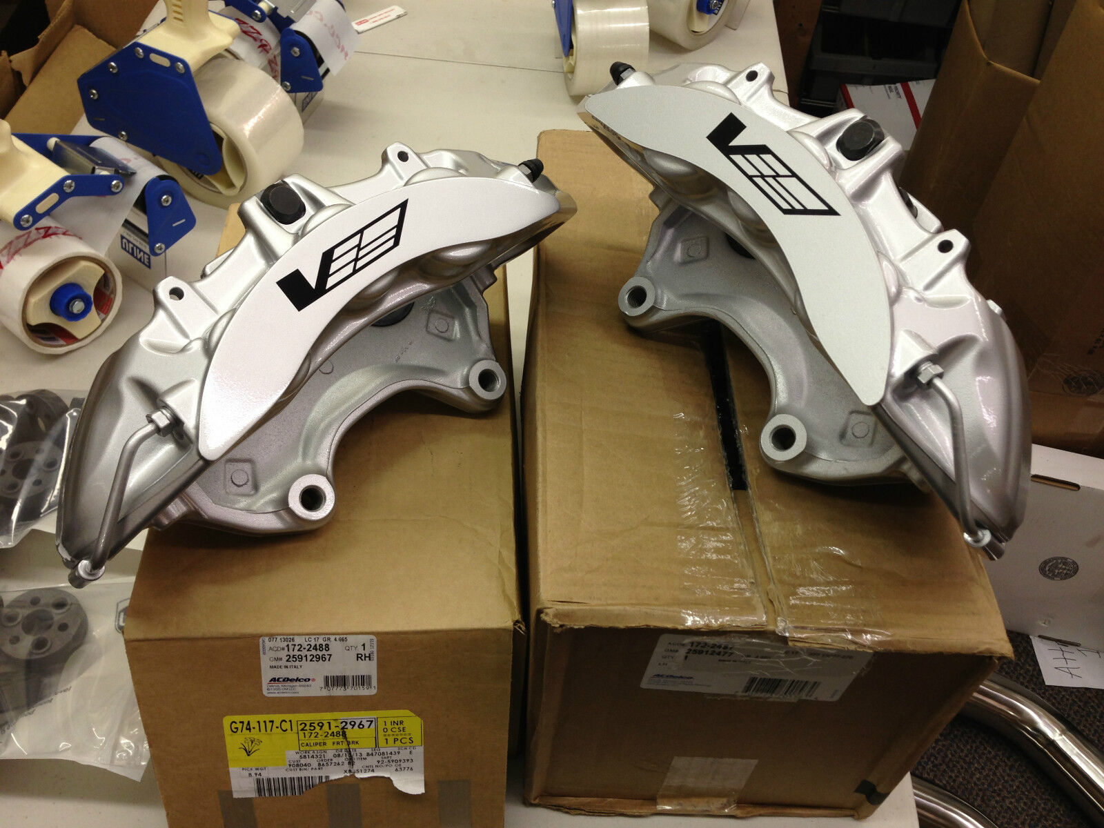 2009-12 Cadillac CTS-V GM OEM Brembo Silver 6 Piston Front Calipers Only Pair 