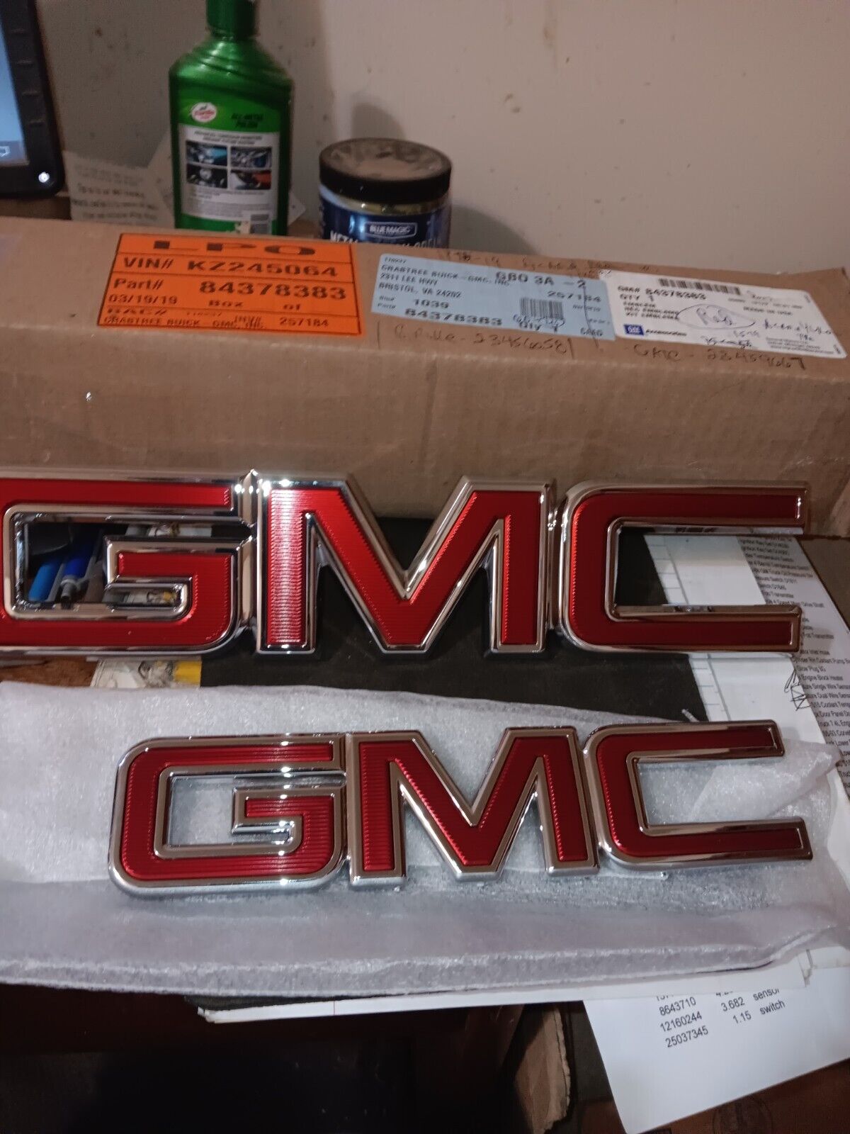 NOS 2007-2019 GMC ACADIAN /SIERRA  RED Grille/Tailgate  GMC NAMEPLATES 23456058