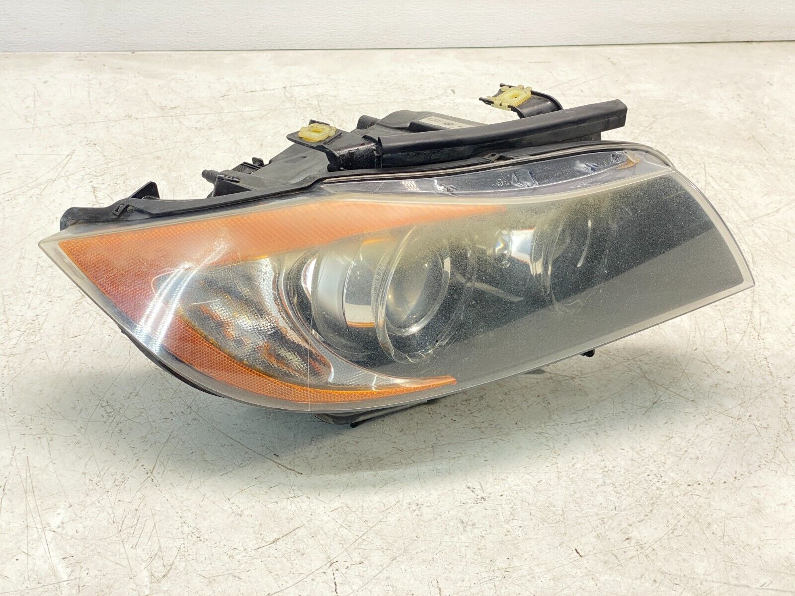 06-08 BMW E90 E91 3 Series Right Passenger Xenon Headlight Lamp Assembly OEM✅