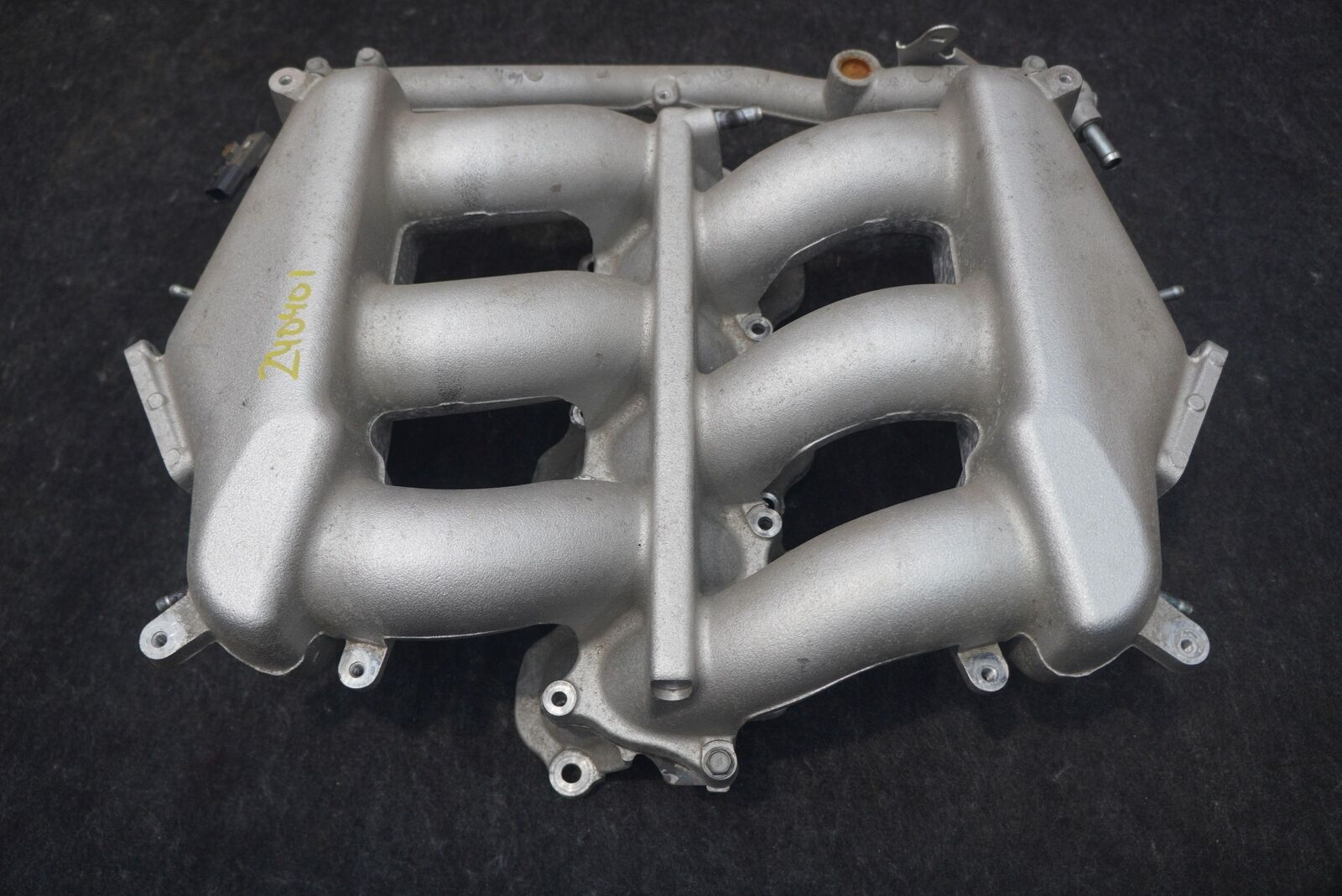 Engine Upper Lower Air Intake Manifold 3.8L 14010JF00B OEM Nissan GT-R 2010-15