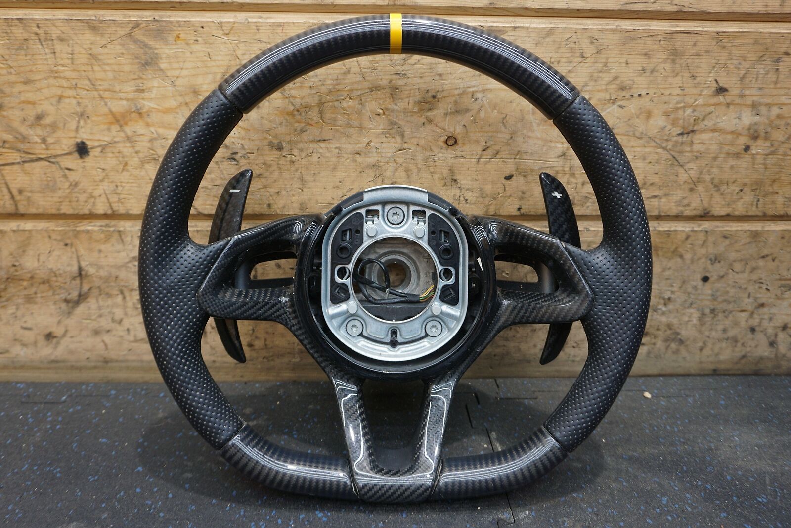 Carbon Fiber W/ Perforated Leather Steering Wheel McLaren 650s Spider 2016