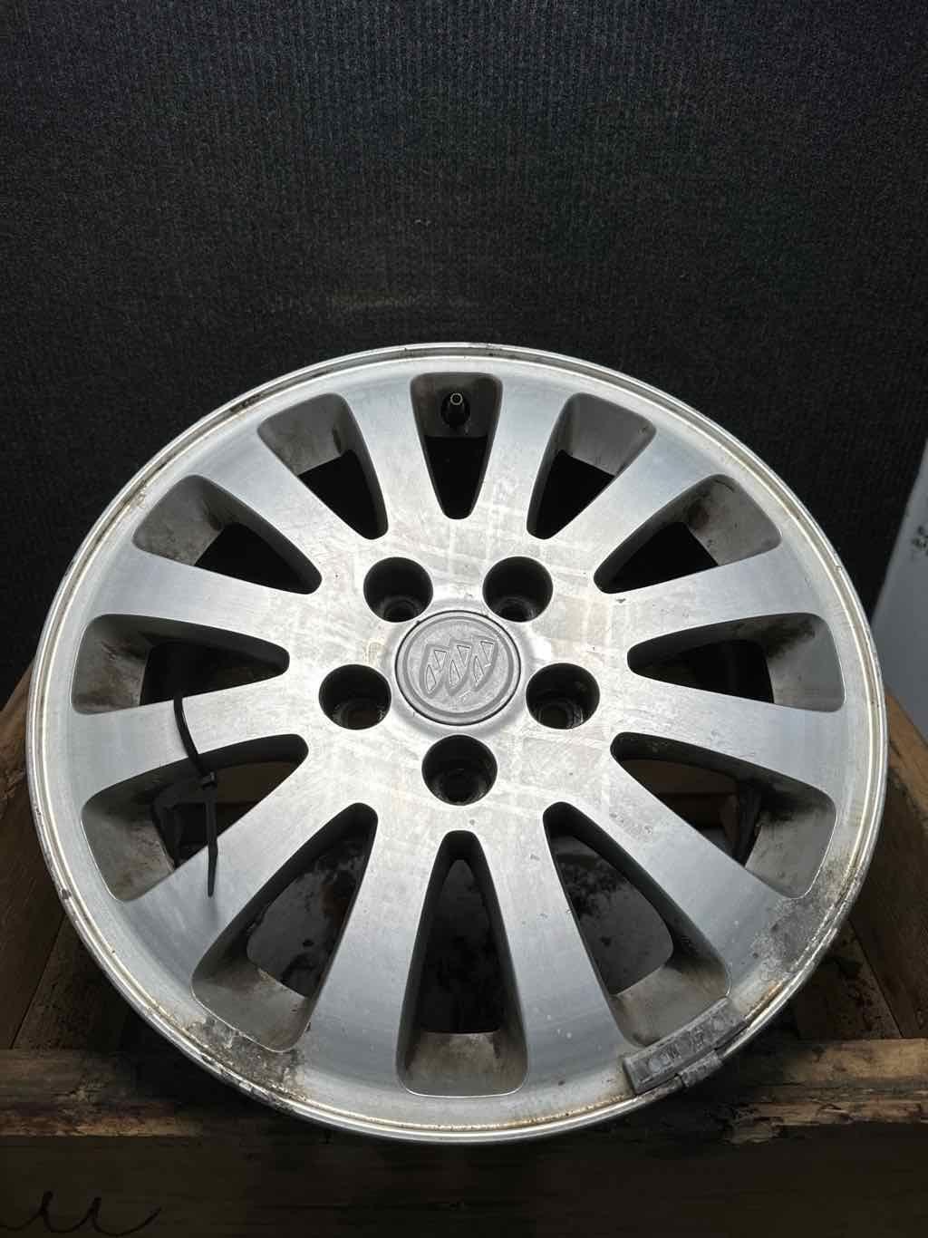 06 07 08 BUICK LUCERNE Wheel 16x7 (12 Spoke Silver Finish Opt Qc4)