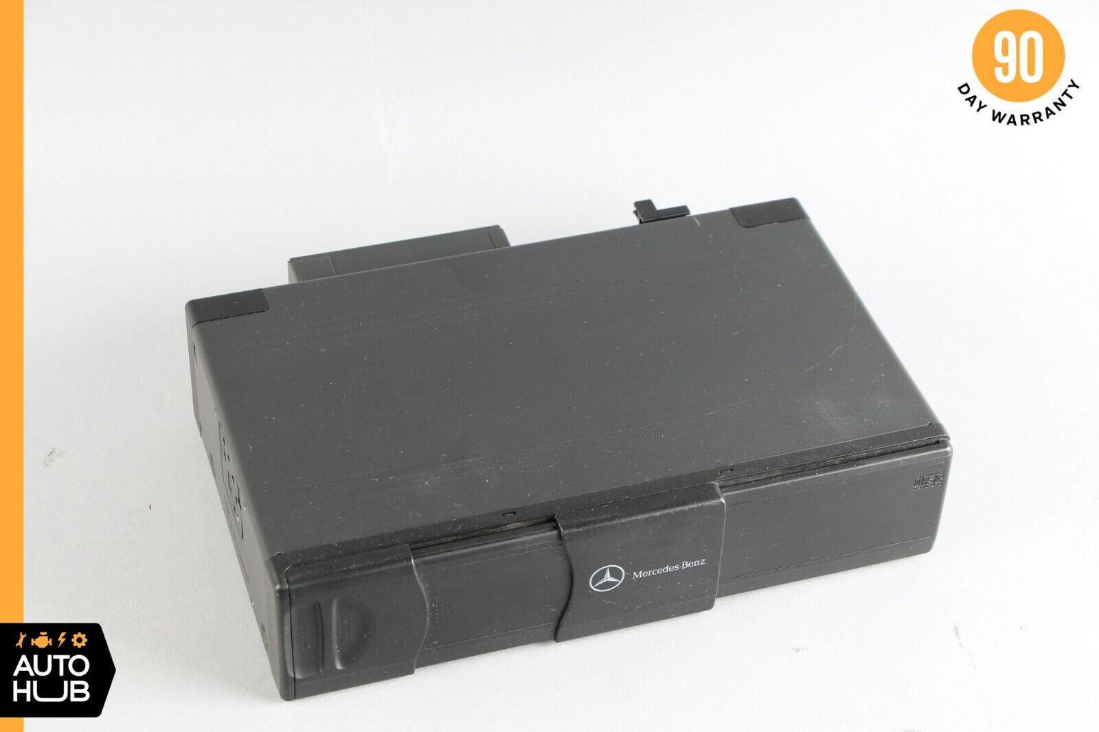 01-05 Mercedes W163 ML320 ML500 SLR CD Changer 6 Disk Player 1638203889 OEM