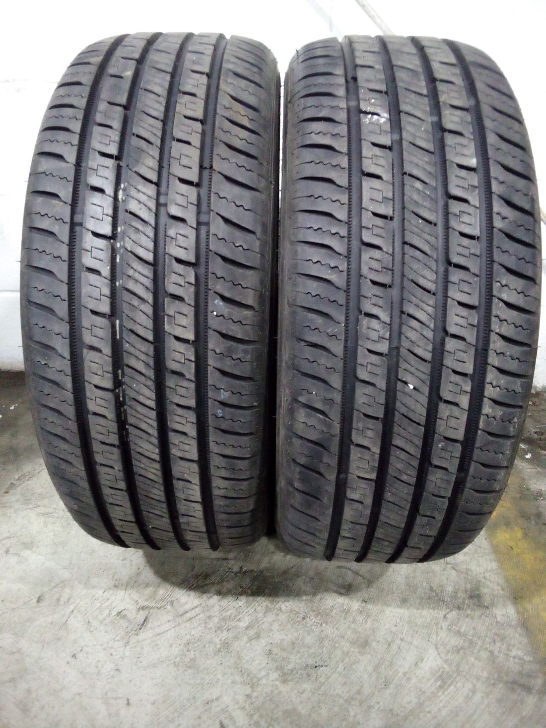 2x P235/50R18 Vercelli Strada I 8/32 Used Tires
