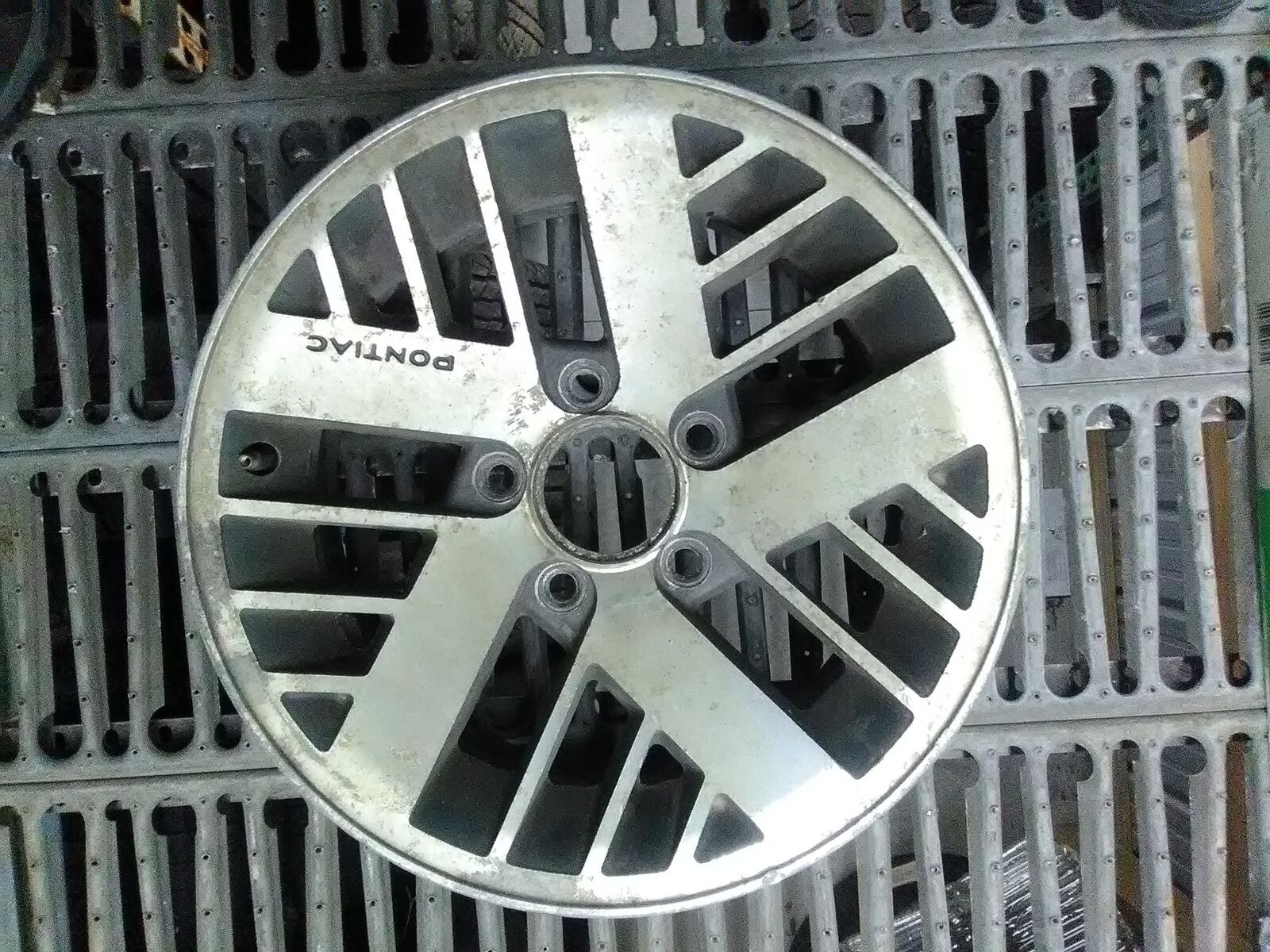 1984-1992 Pontiac Firebird / Trans Am Wheel 15x7 5x4.75 1372