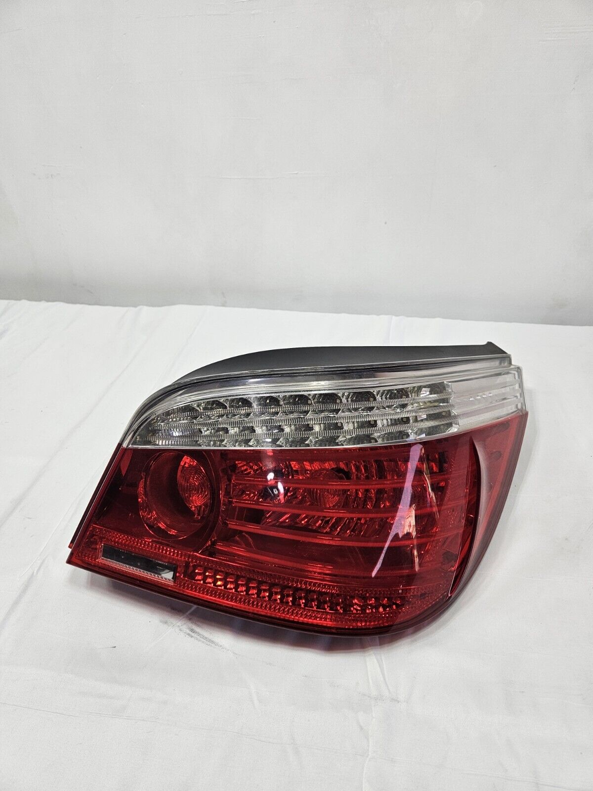 2008 Bmw 535xi RIGHT PASSENGER SIDE TAILLIGHT OEM