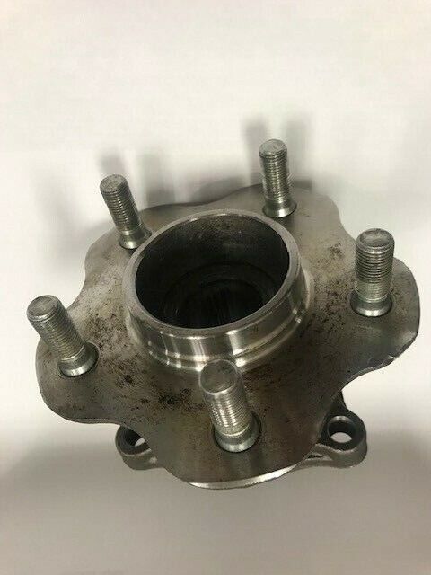 Used Rear Wheel Hub W/New Bearing Assembly For Infiniti Q45 2002-2006 Each