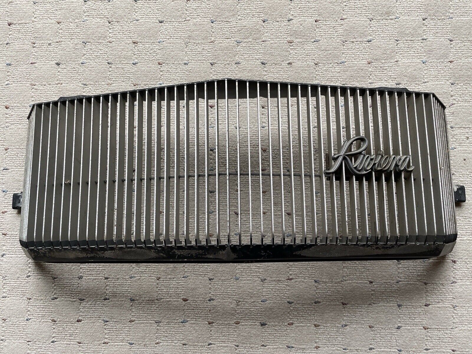 1975 Buick Riviera Grille OEM USED Front Center Grill Vintage With Emblem GM 75