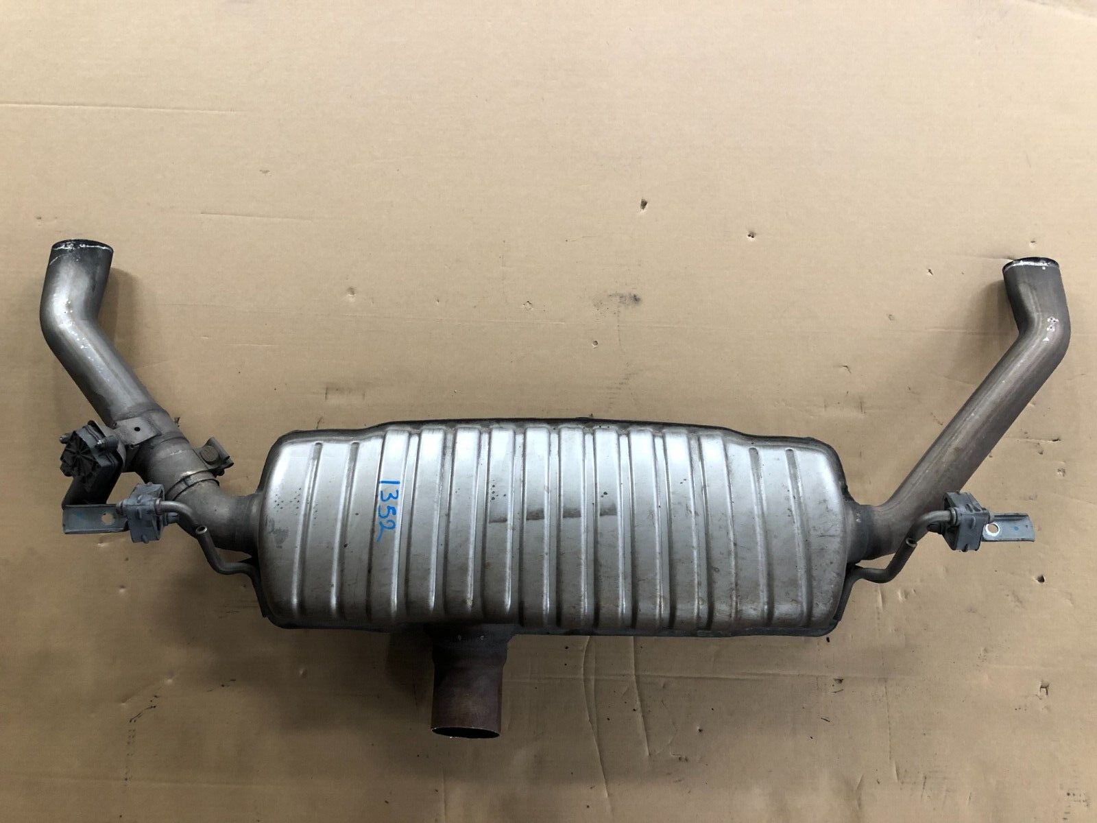 2014-2018 Mercedes CLA45 AMG 2.0L Rear Exhaust Pipe Muffler Assembly 1352 OEM