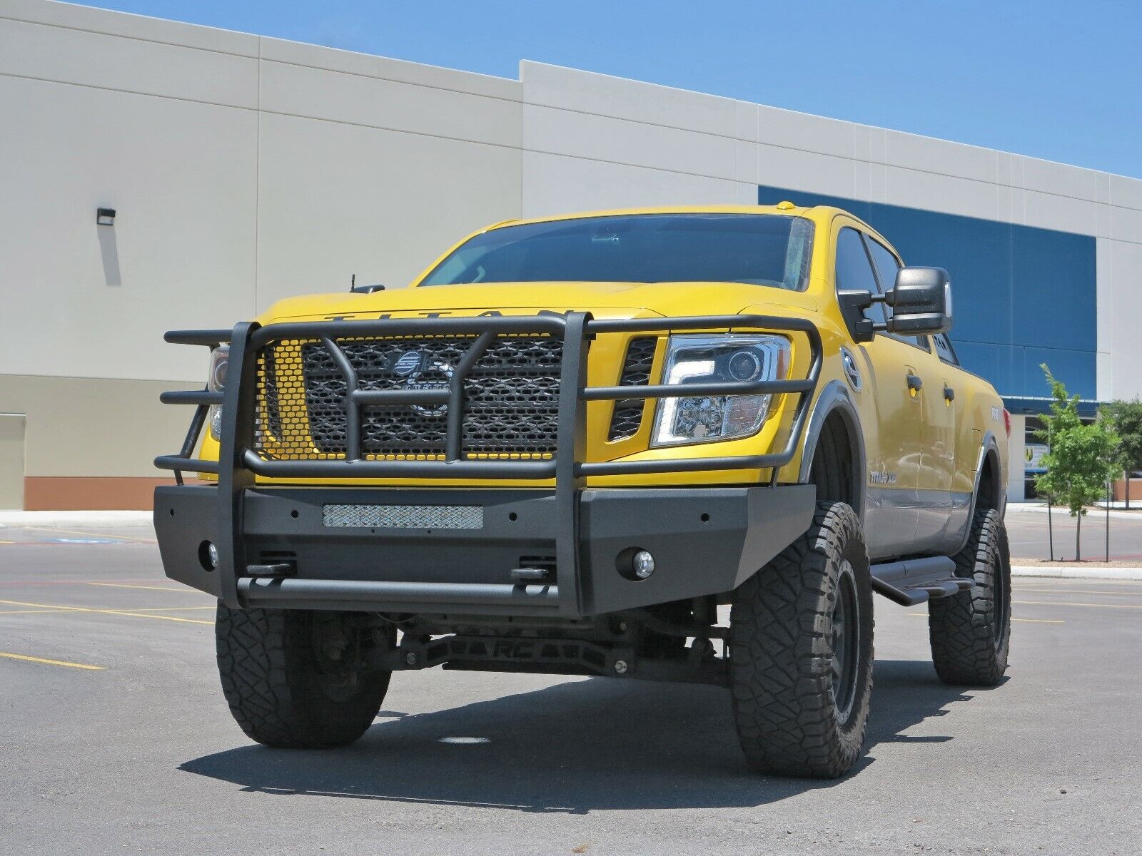 New Ranch Style Front Bumper 16 17 18 19 Titan XD Steelcraft Elevation