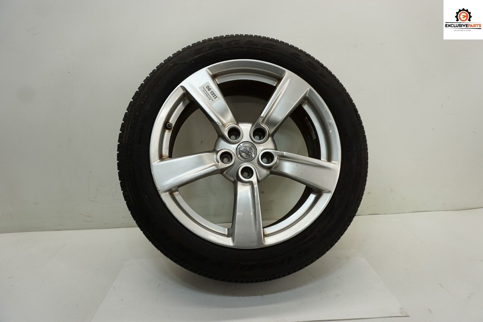 09-20 Nissan 370Z 3.7L AT RWD OEM Wheel Rim Tire Goodyear 225/50R18 95H 1153
