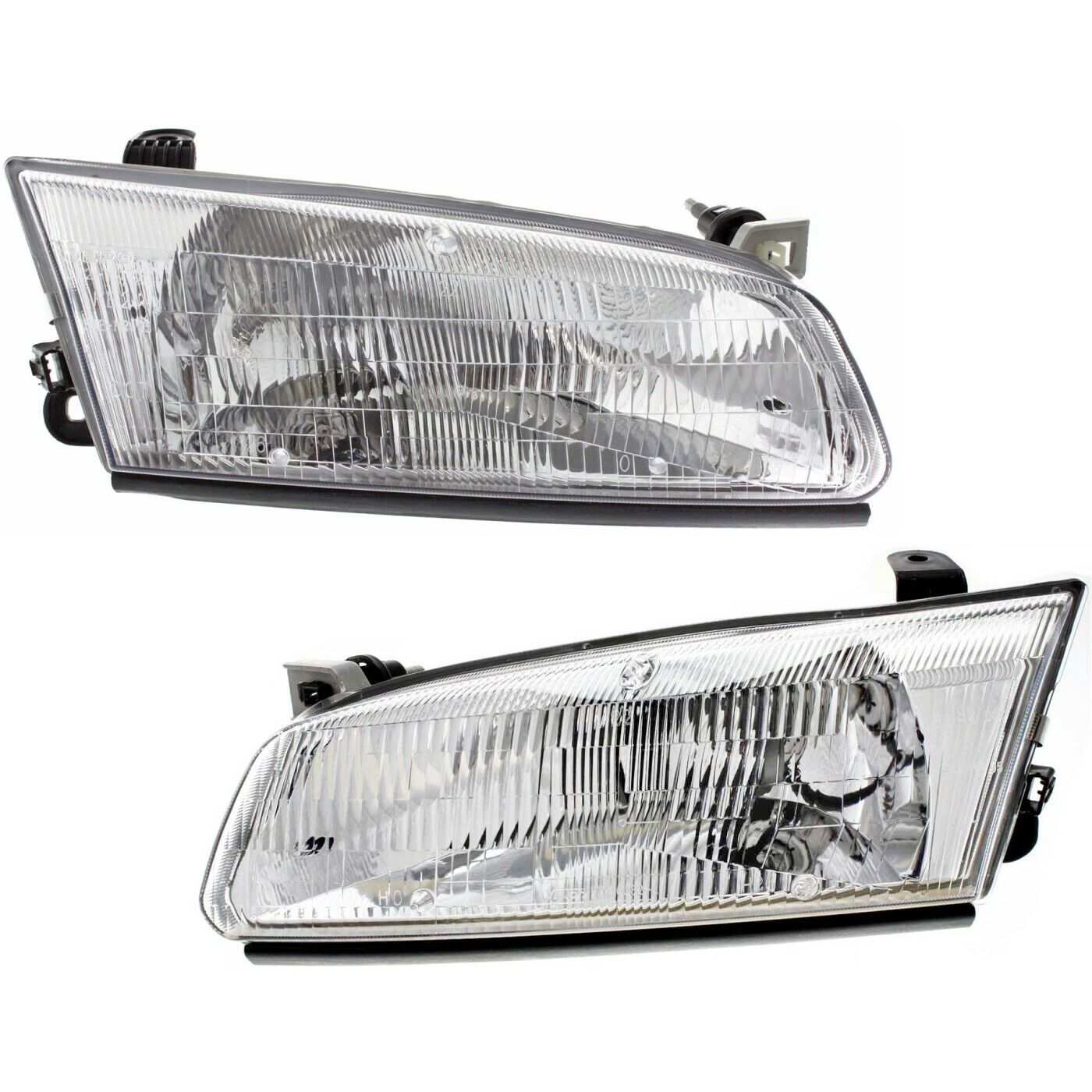 Headlight Set For 97-99 Toyota Camry Driver and Passenger Side w/ bulb