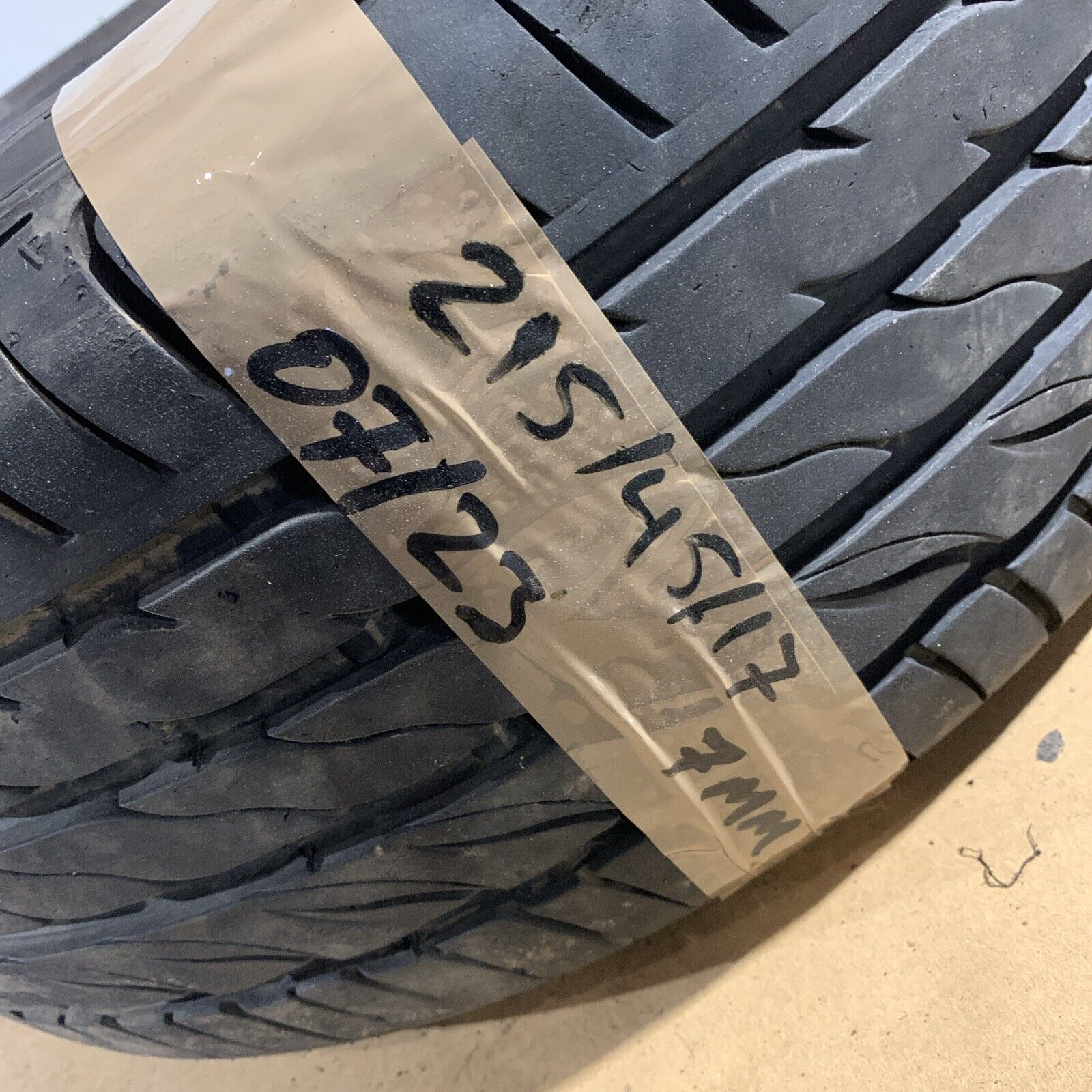 1x 215/45/17 BANOZE C PACER PART WORN TYRE 7MM TREAD WITH DOT AGE OF 07/2023