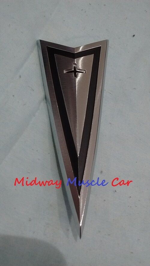 1965 65 Pontiac GTO Lemans Tempest front header nose arrowhead ornament emblem