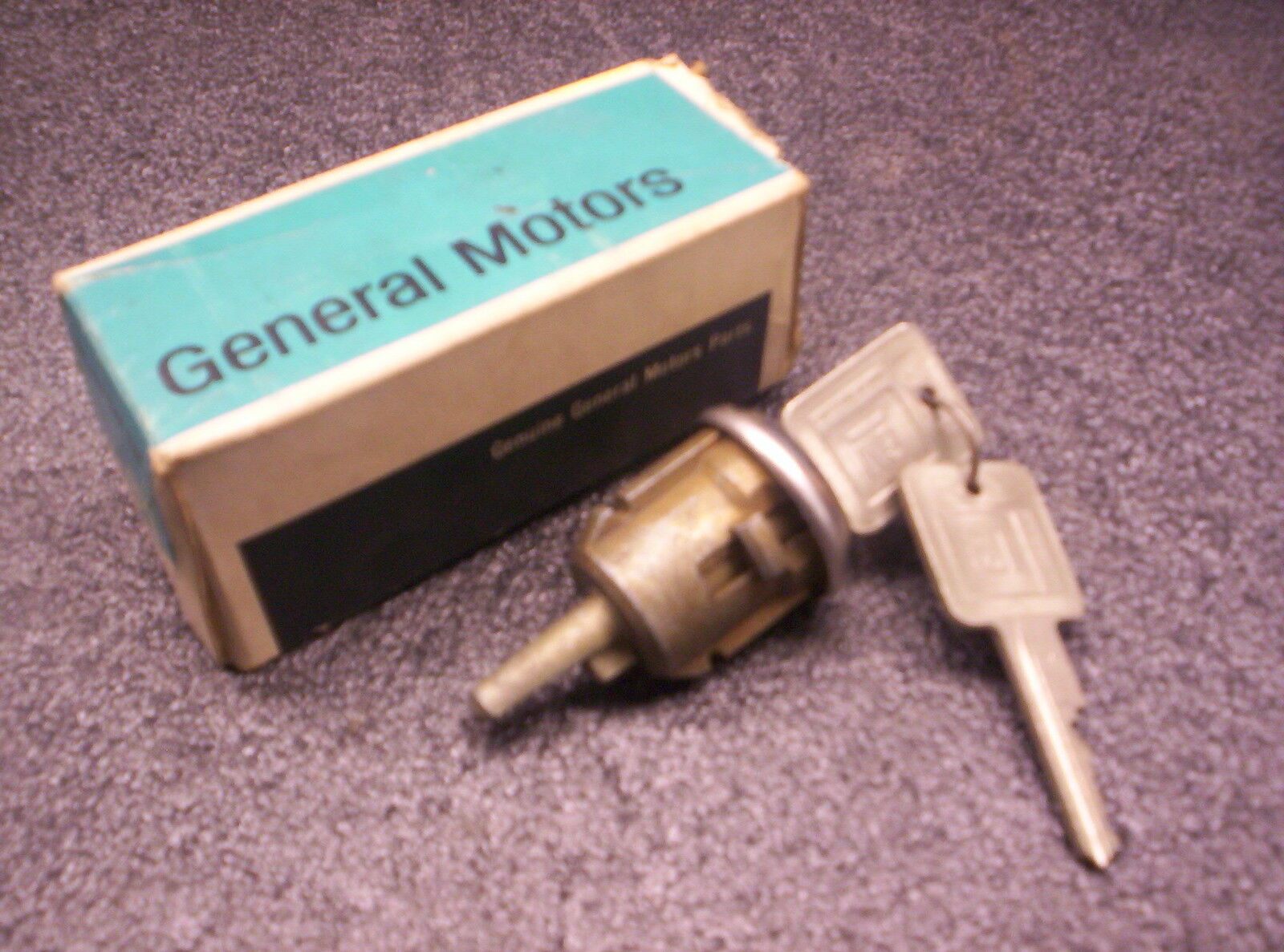 +NEW GM 6272120 Coded Door Lock Cylinder with Keys Chevy Vega 1973