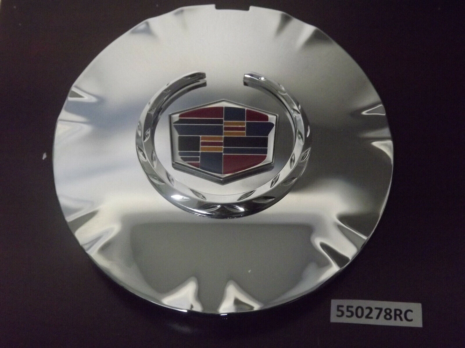 Fits Cadillac SRX 2010-2016 Chrome Center Cap used 1PC