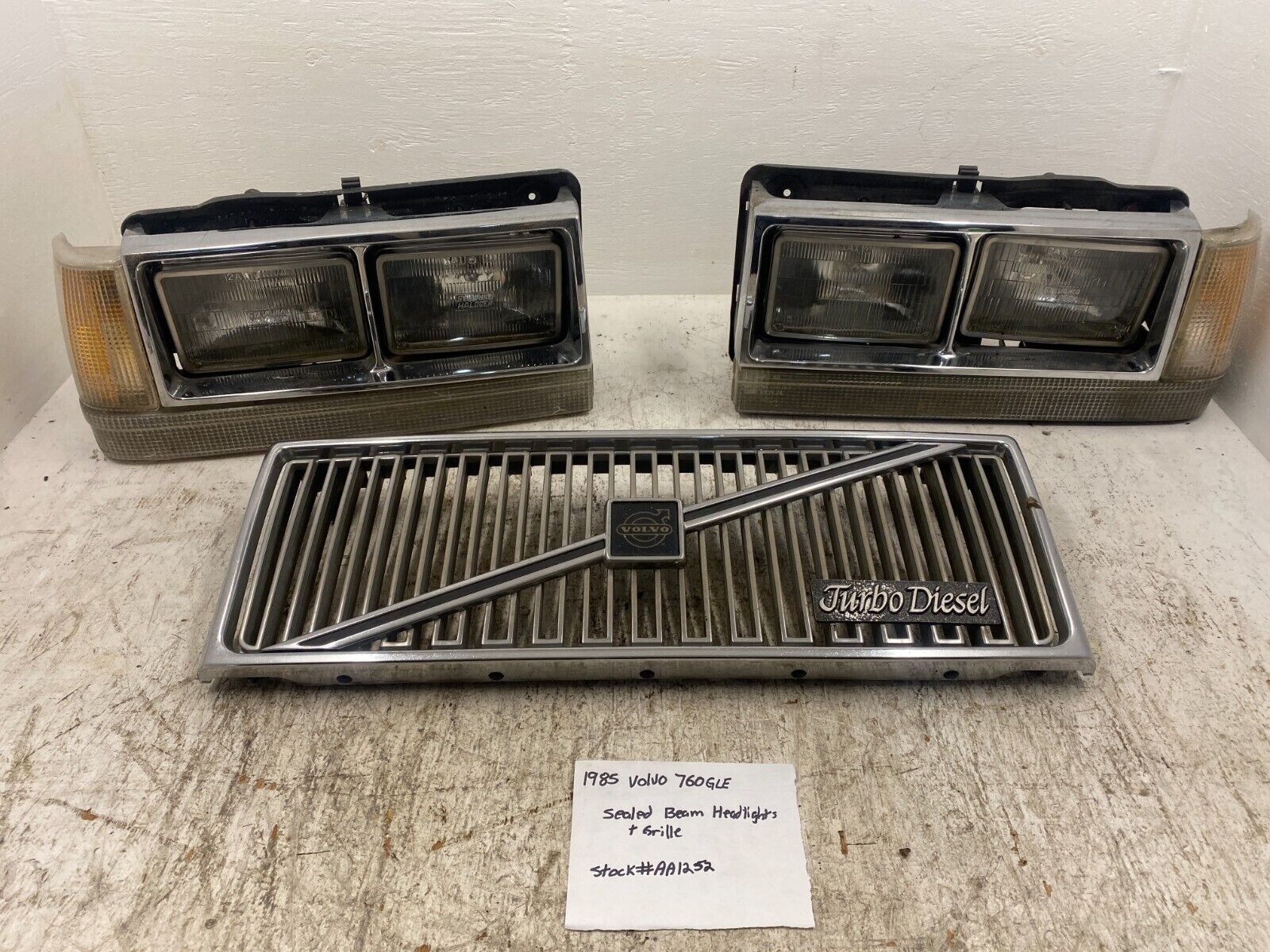 85 VOLVO 760GLE TURBO OEM SEALED BEAM HEADLIGHTS WITH GRILLE GRILL USA