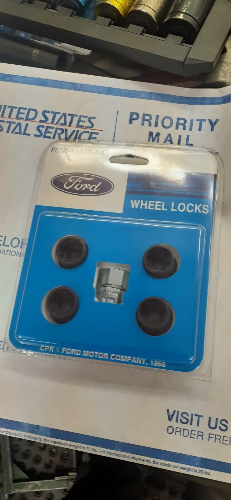 Ford 1997-2004 Wheel Locks F85Z-1A043-AA New