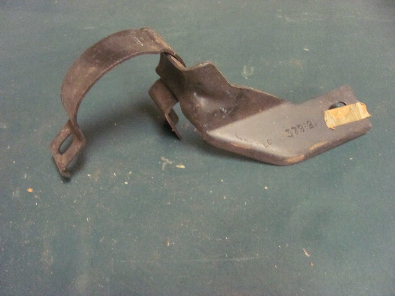 NOS 1977 77 Monza Exhaust Pipe Support 140 Eng 379121 H Body 140 engine