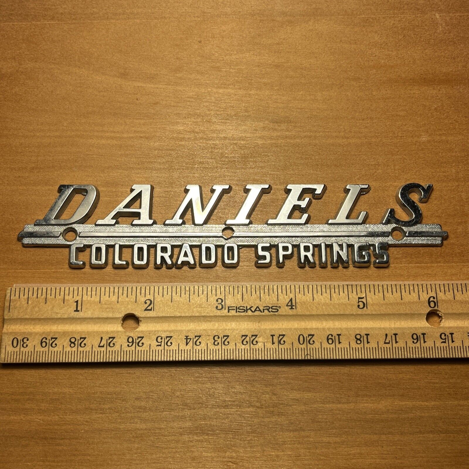Vintage DANIELS COLORADO SPRINGS, CO Auto Dealership Emblem Car Badge Metal Trim