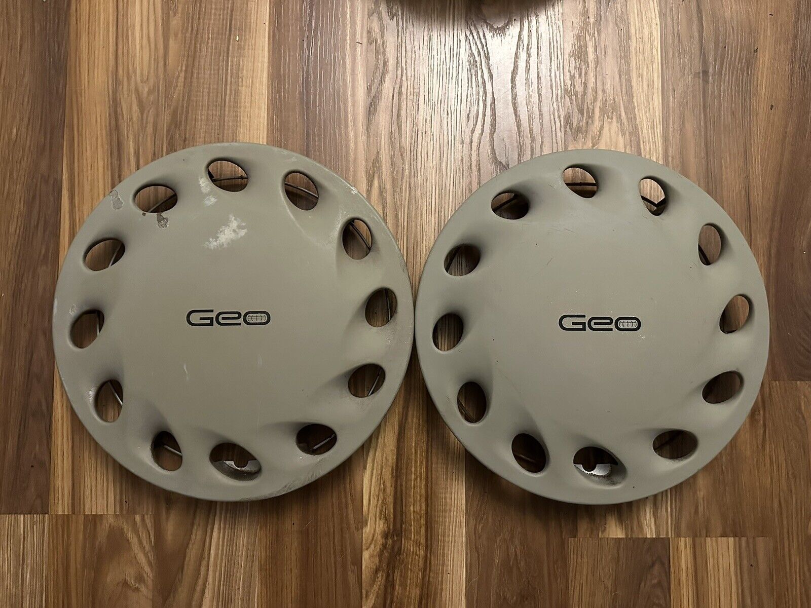 2 92-94 Geo Metro 12” Hubcaps Wheel Covers 43250-62BG Hard To Find