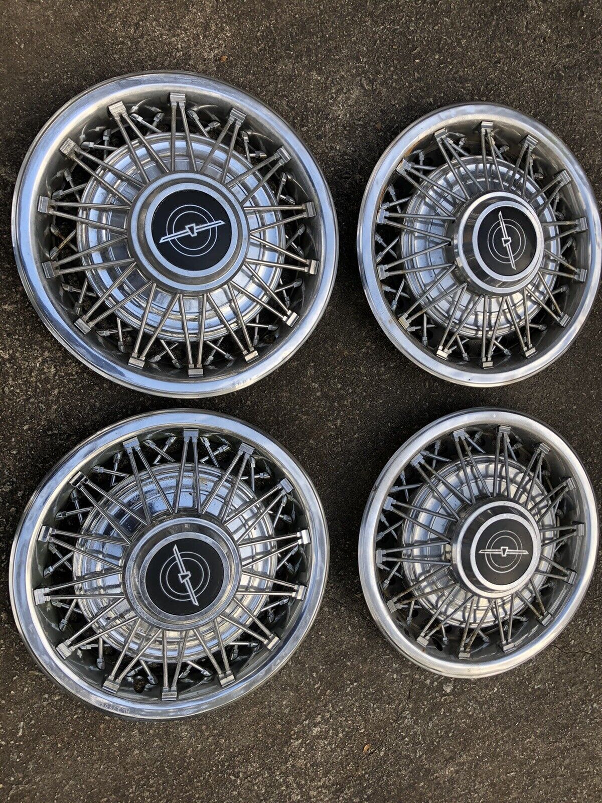 4 Vintage 14inch Metal Wire Spoke Ford Thunderbird hubcaps Wheel Covers OEM