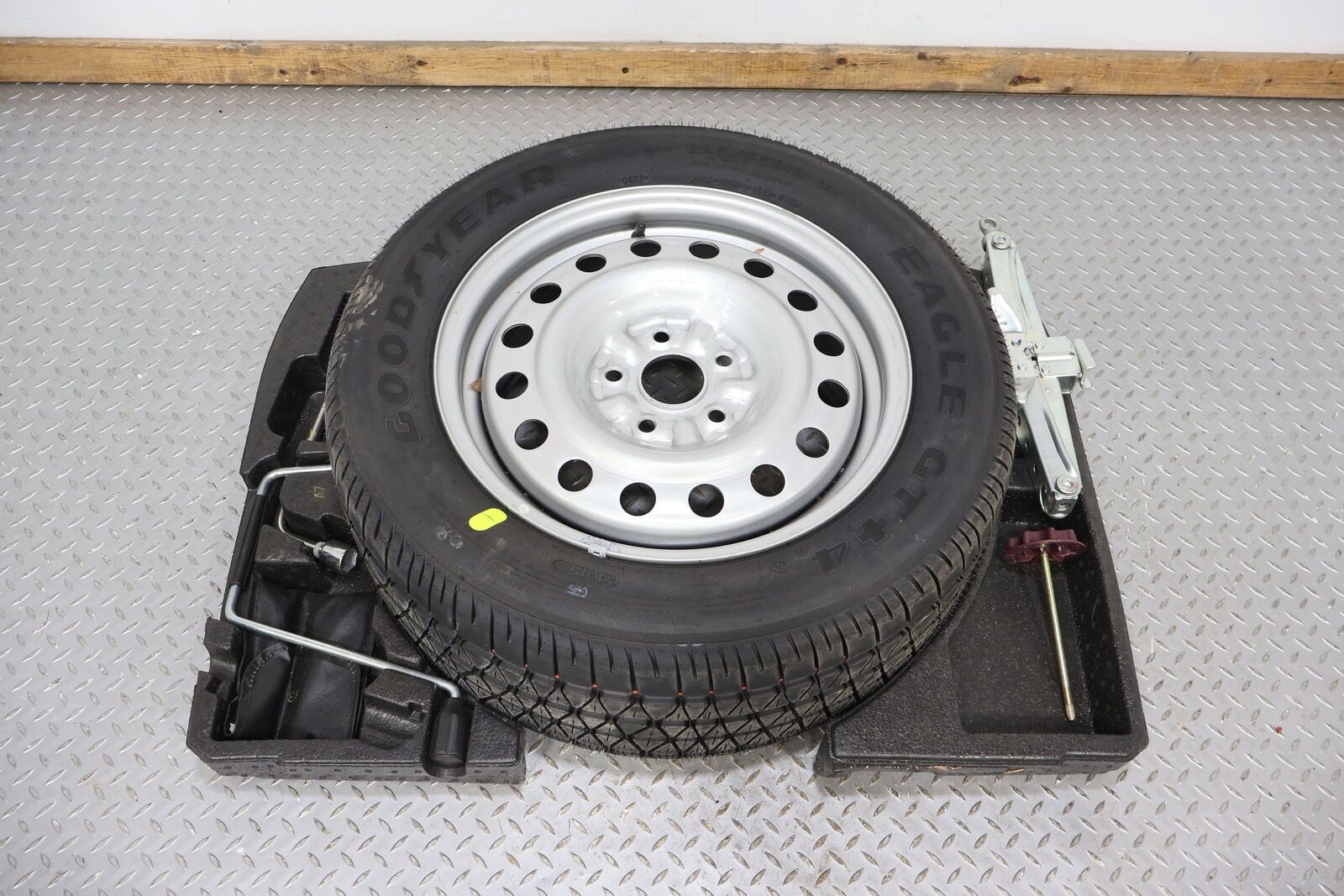 92-00 Lexus SC300 & SC400 Emergency Spare Tire W/ Jack/ Tool Kit/ Foam Insert