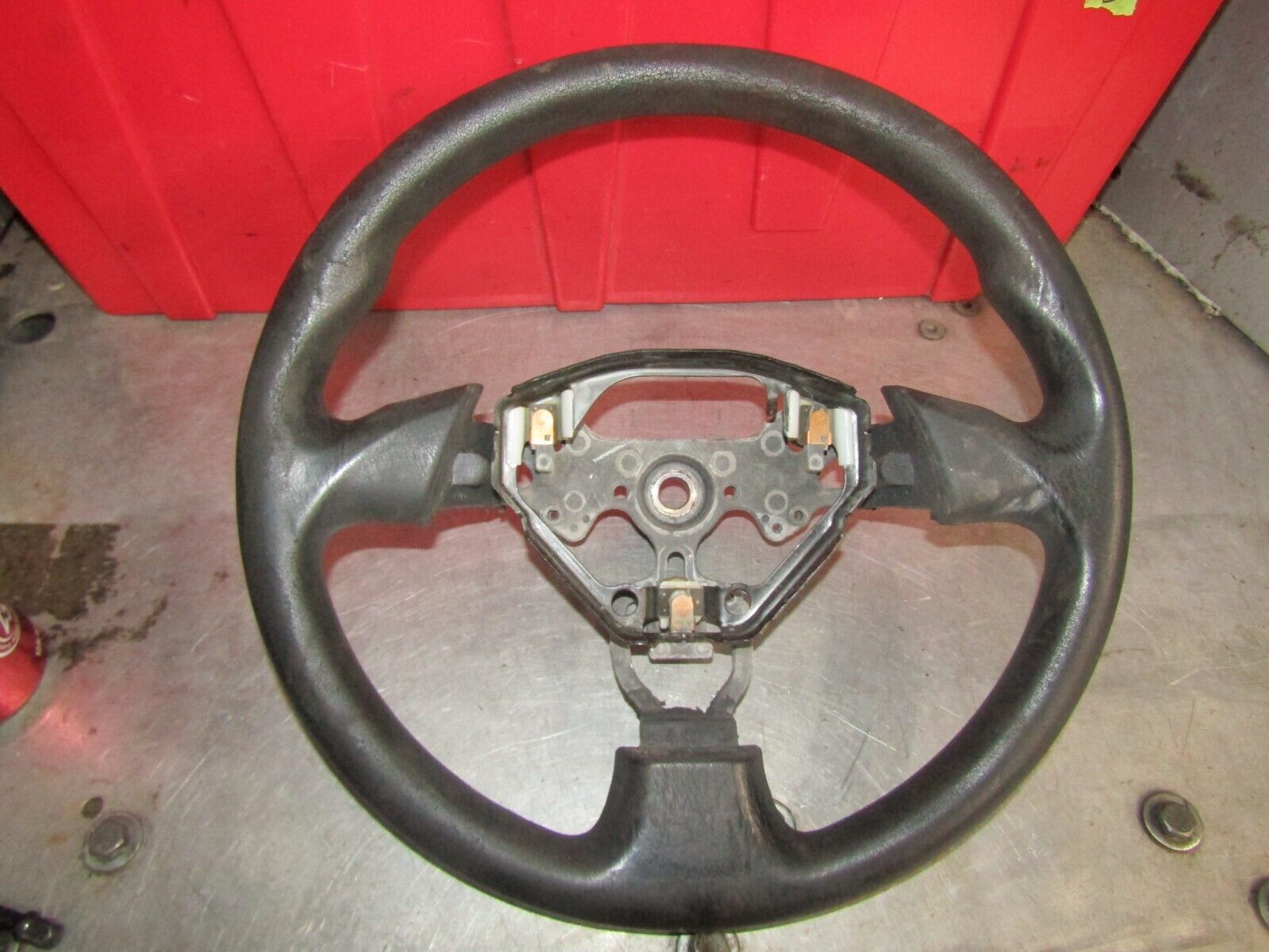 2003-2008 Pontiac Vibe OEM steering wheel 03 04 05 06 07 08