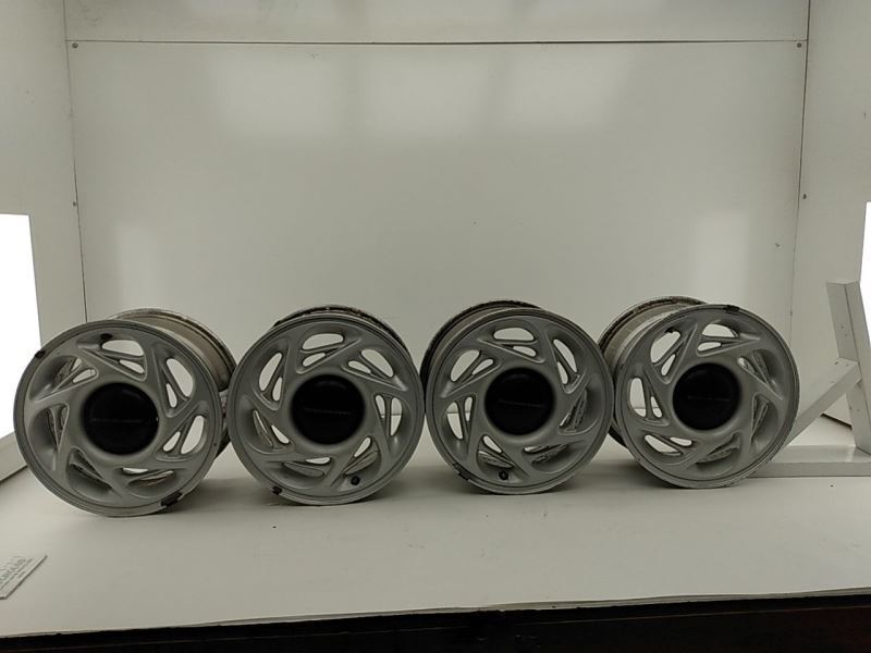 Mitsubishi 3000GT / Dodge Stealth OEM Alloy Wheels With Center Caps 16x8