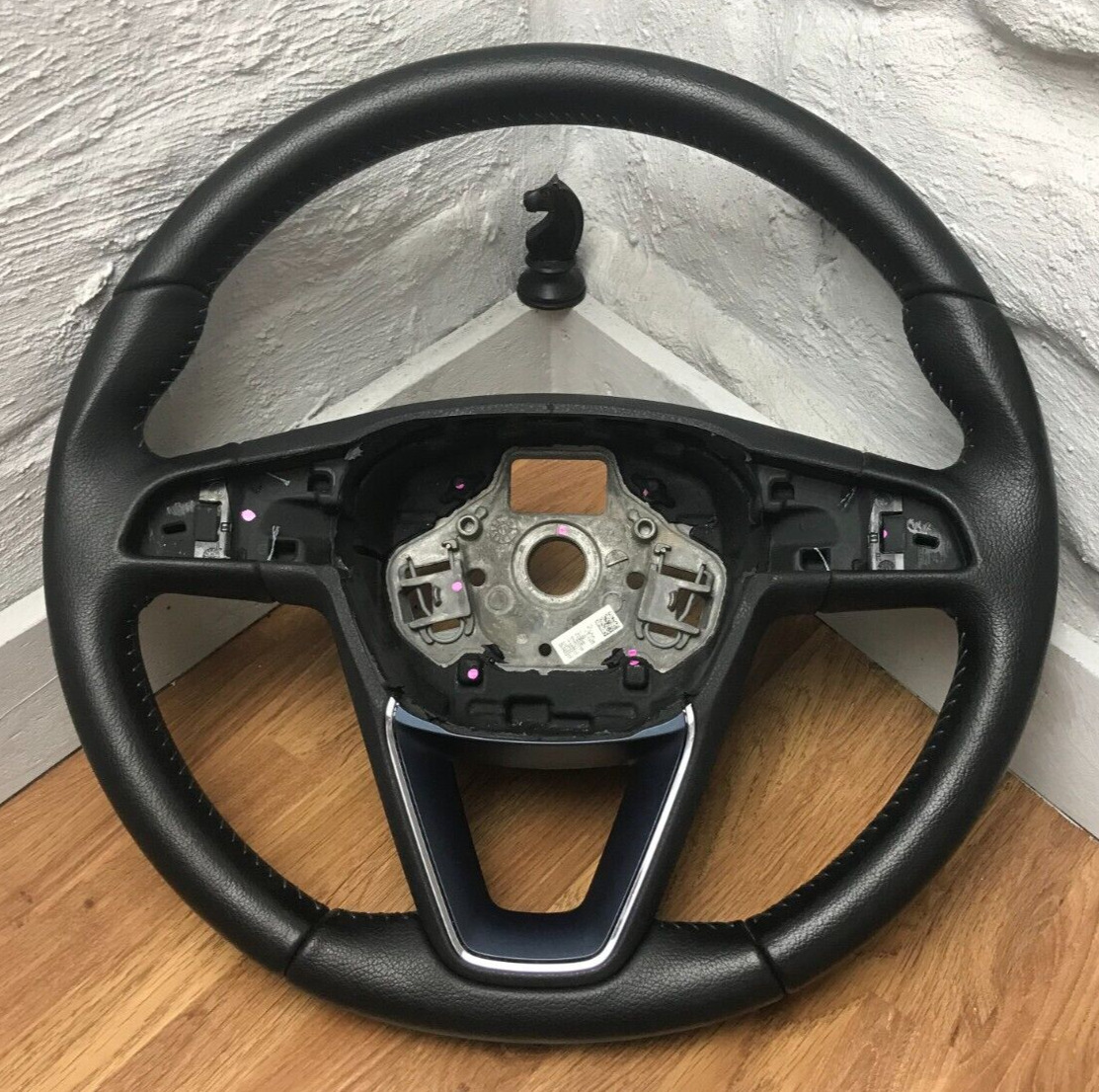 Genuine OEM Seat Leon 5F black leather 3 Spoke MFSW Steering Wheel. 2E
