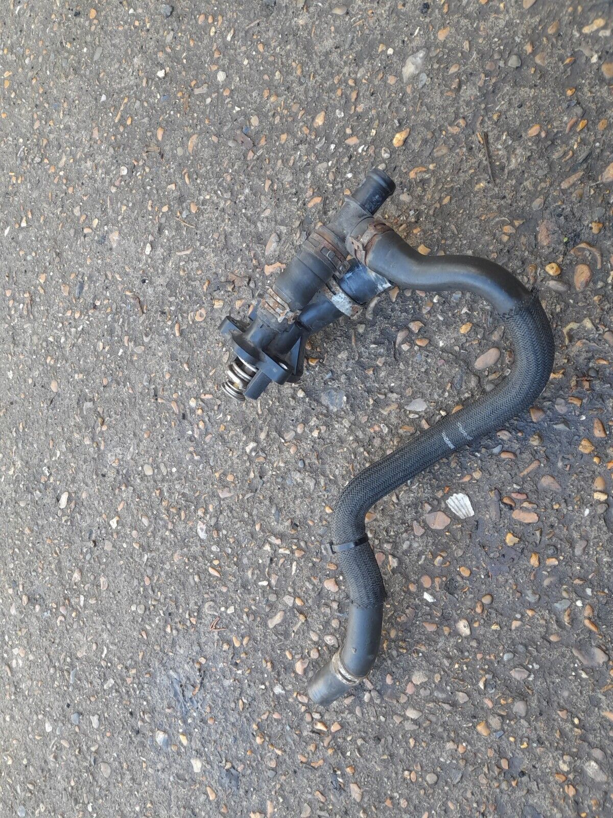 FORD FIESTA MK6 ST 2 LITRE HEADER TANK TO THERMOSTAT HOSE PIPE 2004 TO 2008