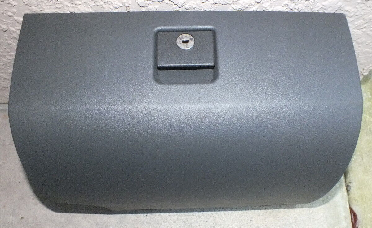 CHARCOAL MERCEDES SLK230 R170  GLOVE BOX COMPARTMENT DASH DOOR 1706800698