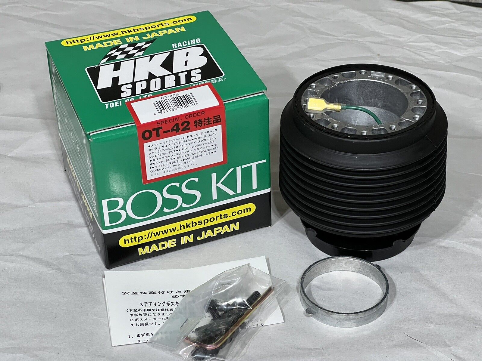Steering Wheel Adapter HKB SPORTS Boss Kit OT-42 for 82-84 Toyota Starlet KP61